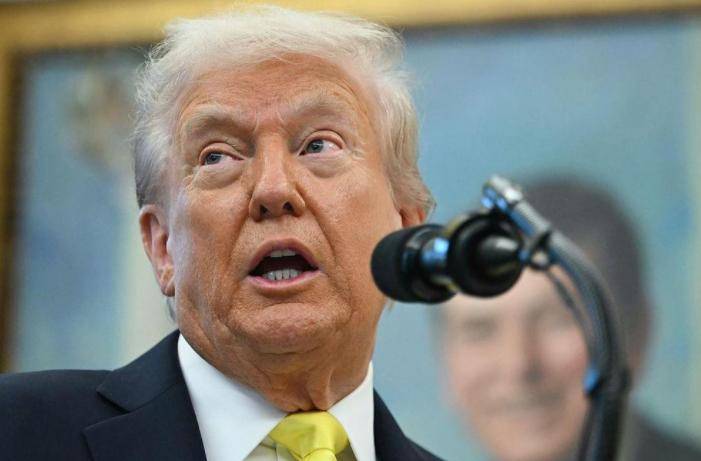 中美领导人刚通完电话<strong></p>
<p>比特币价格今日行情</strong>,特朗普一个电话打到东京,要亲自跟高市早苗谈谈,不道歉不行