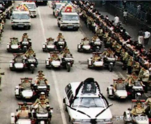 无间道?山西警察中队长抢运钞车<strong></p>
<p>比特币价格今日行情</strong>,被同事百发子弹乱枪击毙