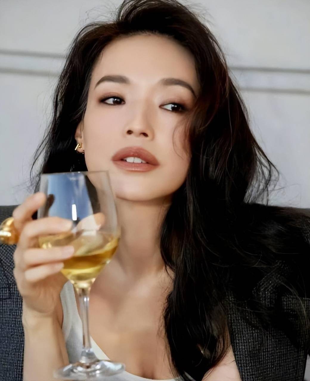 考古 | 舒淇备孕一年后失败<strong></p>
<p>比特币价格今日行情</strong>!曾深陷原生家庭困境的她现已成为自己的人生大女主