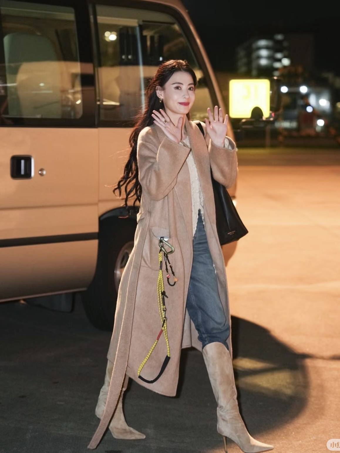 巩俐、梅姨、高圆圆...Power女性冬天少不了一件驼色大衣<strong></p>
<p>比特币最新价格行情</strong>!