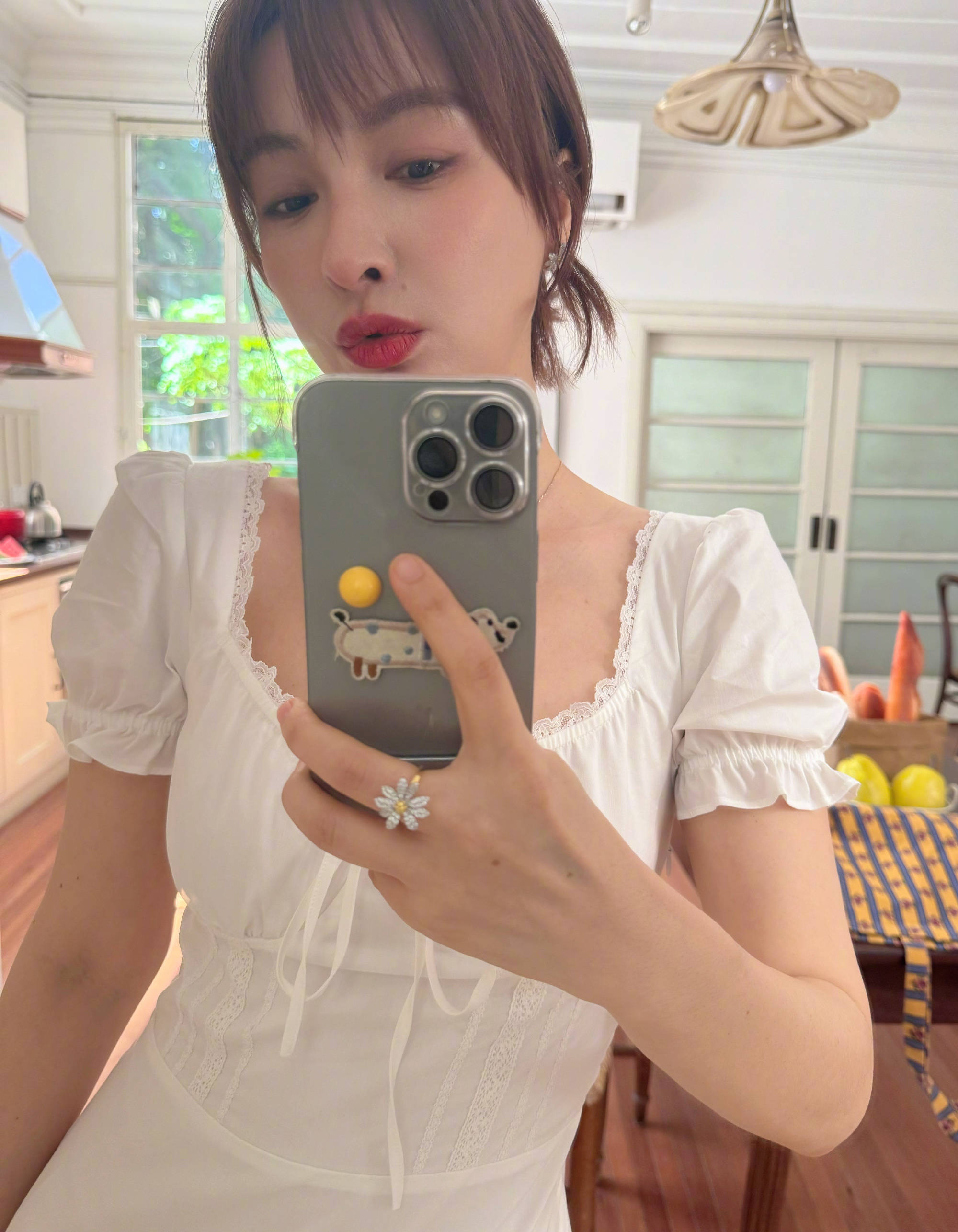 吴昕被曝“资产十位数”:没老公没孩子财富自由有多爽<strong></p>
<p>比特币是什么东西</strong>?