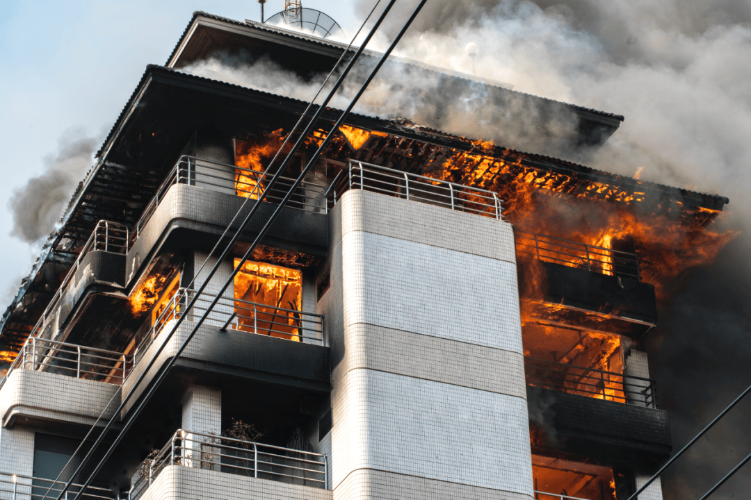 香港火灾会倒逼“好房子”和房屋保险落地吗？