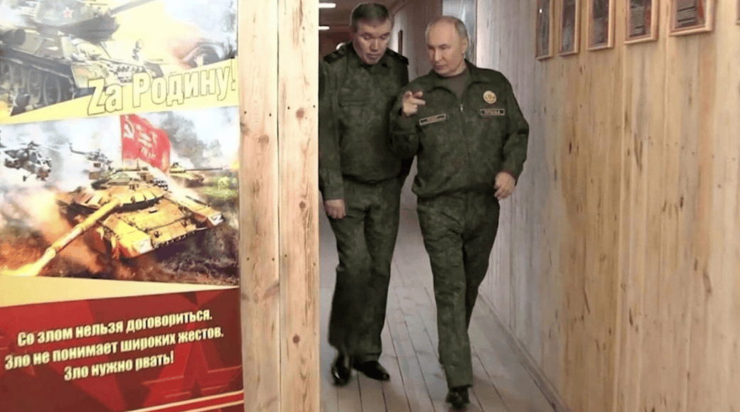 俄军宣布攻克红军城<strong></p>
<p>一个比特币要挖多久</strong>,大批乌军尸横遍野,普京亲自视察前线:乌军这是白白送死!