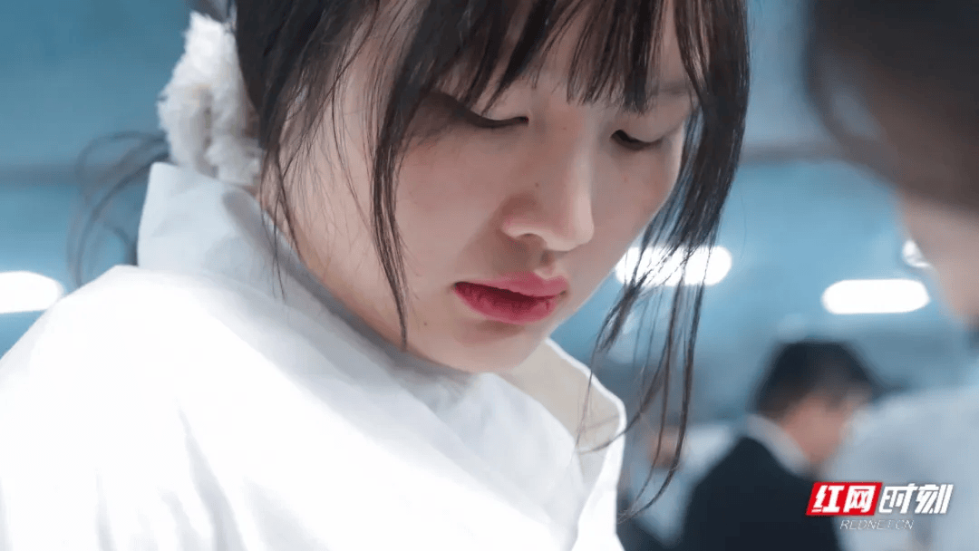 汶川地震被救起的女孩<strong></p>
<p>一个比特币要挖多久</strong>,17年后和救她的军人结婚了