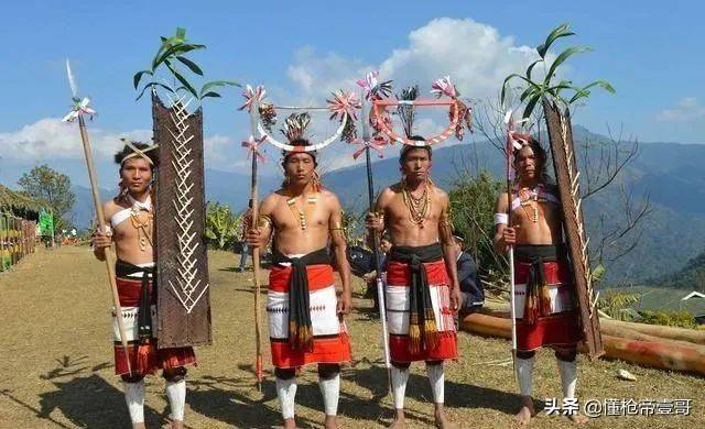 第一个扑向祁团长的印军黄种人面孔<strong></p>
<p>一个比特币要挖多久</strong>,他到底是什么人?