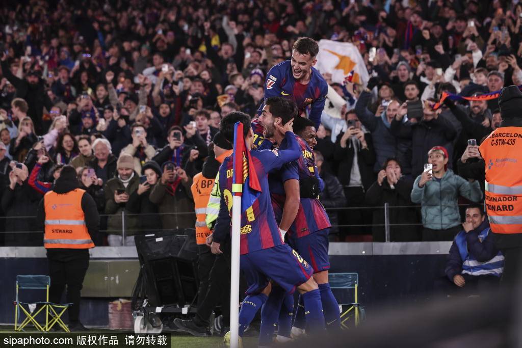 巴萨天才中场回归！383天伤病煎熬后，贝尔纳尔重现最佳状态