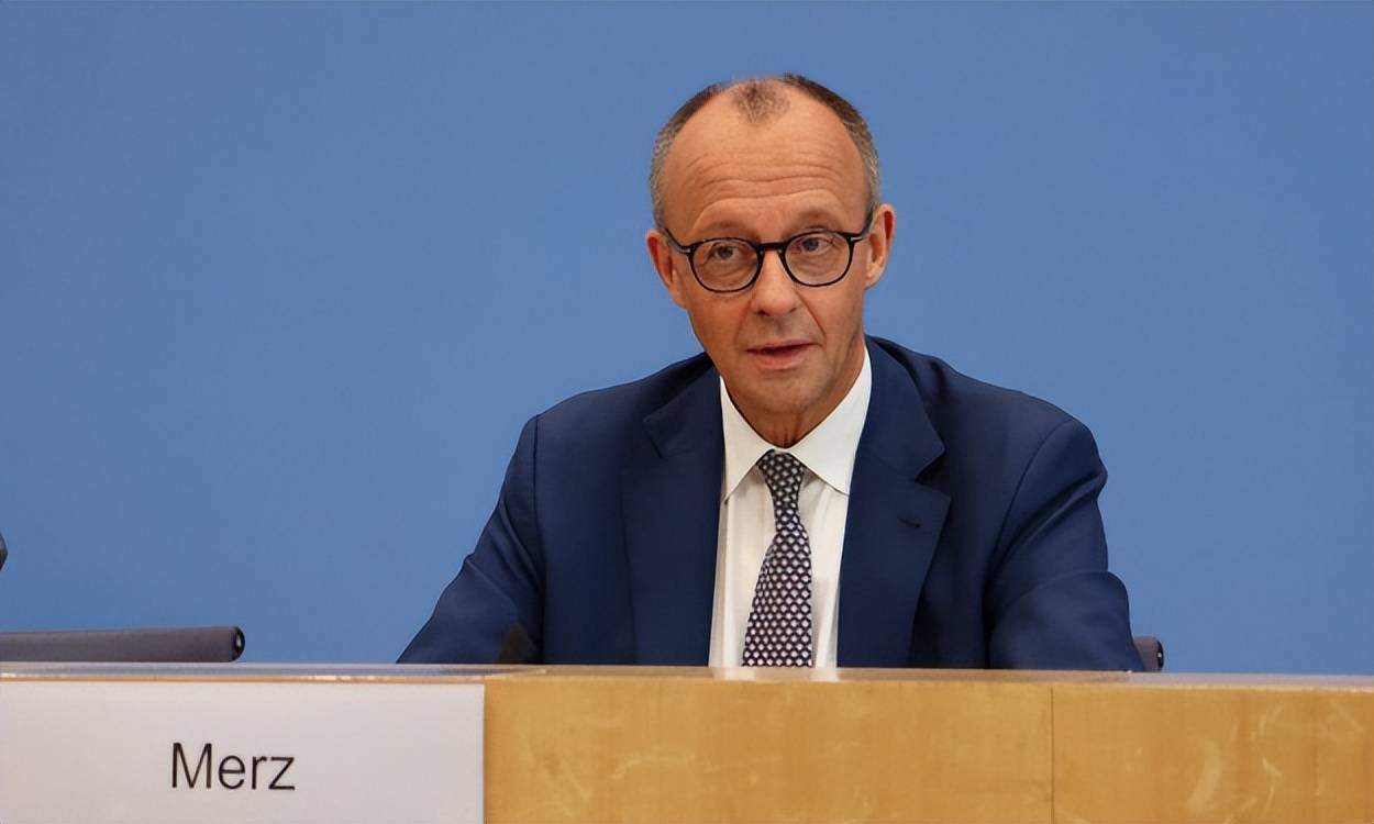 事情闹大了!俄军发射导弹<strong></p>
<p>比特币最新行情</strong>,乌克兰大坝被炸断,泽连斯基向美欧求助,特朗普直接把话说透