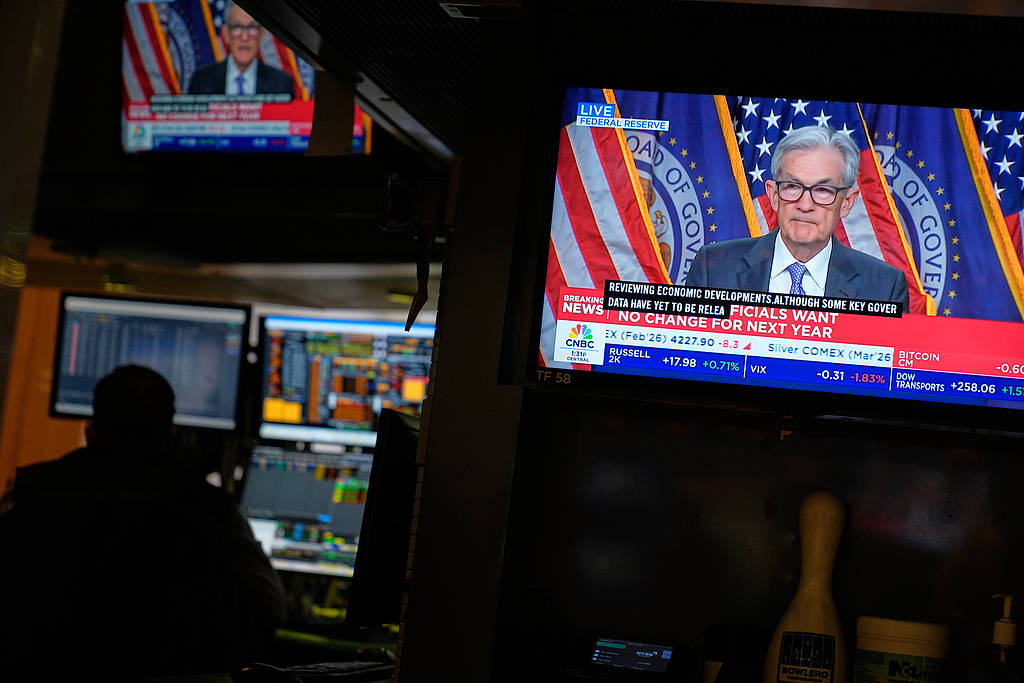 内部严重分歧，外有白宫施压，美联储降息暴露“内忧外患”