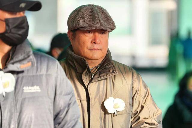 何晴之子追思:妈妈很喜欢雪<strong></p>
<p>比特币美元实时行情</strong>,北京这场雪好像是为她而下