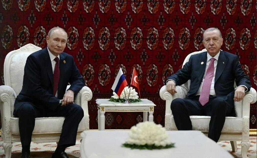 说到做到!普京下令导弹突袭<strong></p>
<p>比特币美元实时行情</strong>,敖德萨港土耳其船被炸,物资成火海!