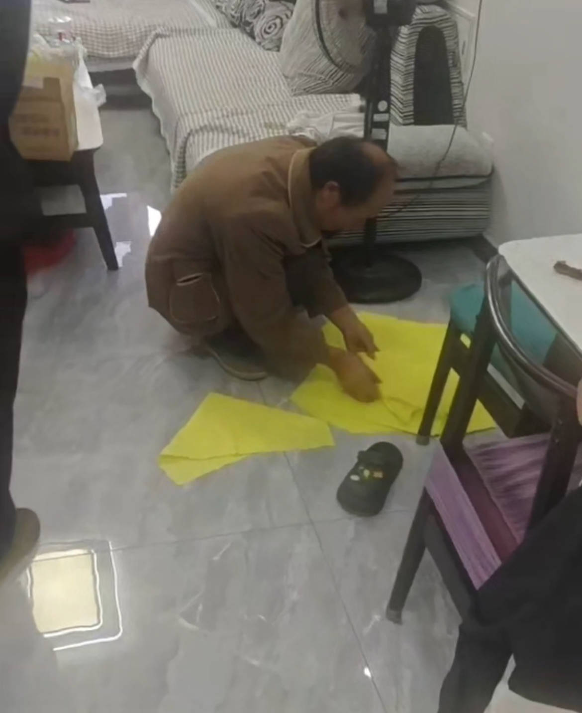 疑因离婚多年的前妻订婚<strong></p>
<p>比特币挖矿</strong>，临沂一男子上门将其杀害，死者家属：检方已提起公诉