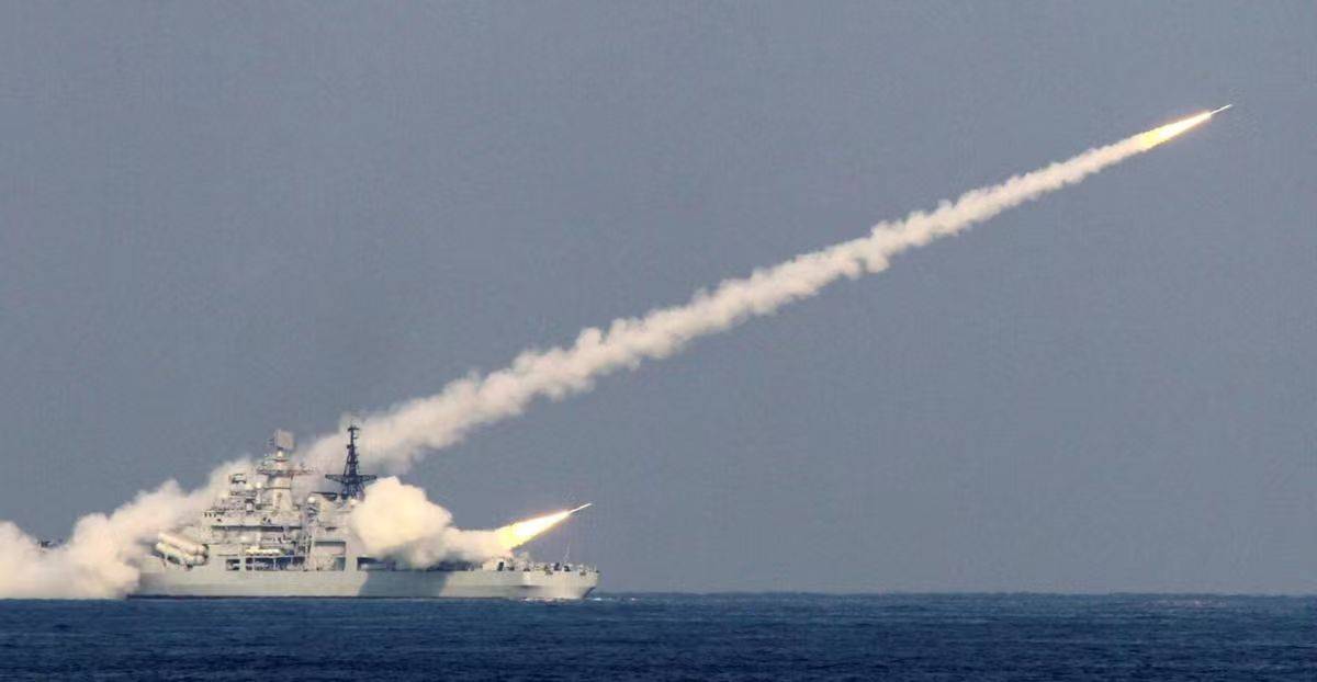 台军迈出疯狂一步<strong></p>
<p>比特币交易</strong>,明确应处“突袭”可开火,不出24小时,福建舰堵门列阵