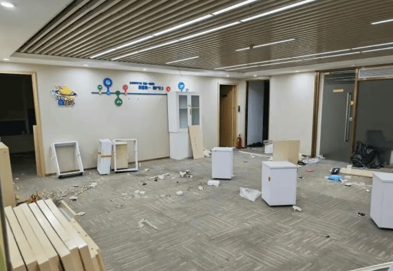 突然爆雷<strong></p>
<p>比特币汇率</strong>，深圳总部已人去楼空，有人投入700多万元……