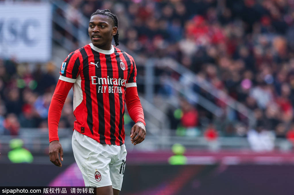 观战台：曼联恶战纽卡+切尔西火拼维拉 曼城冲八连胜