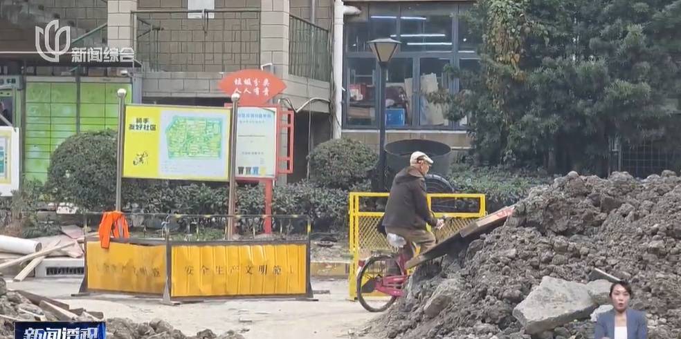 太夸张！上海人比比谁家楼下井盖多！有人家门口100个<strong></p>
<p>比特币矿机</strong>，“走路难！到处都像贴膏药”...