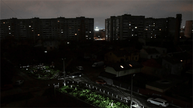 10马赫“王炸”上阵！乌克兰瞬间全境飘红<strong></p>
<p>比特币矿机</strong>，大停电长达24小时