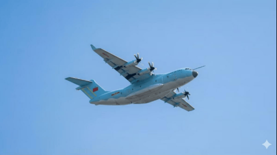 年底航空井喷式大爆发：12款新机密集首飞<strong></p>
<p>比特币矿机</strong>，2025超全球总和，轰-20悬念拉满