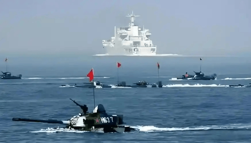 日本天皇急召高市早苗<strong></p>
<p>比特币暴跌</strong>，有要事托付，美国提醒日本，小心被中国揍