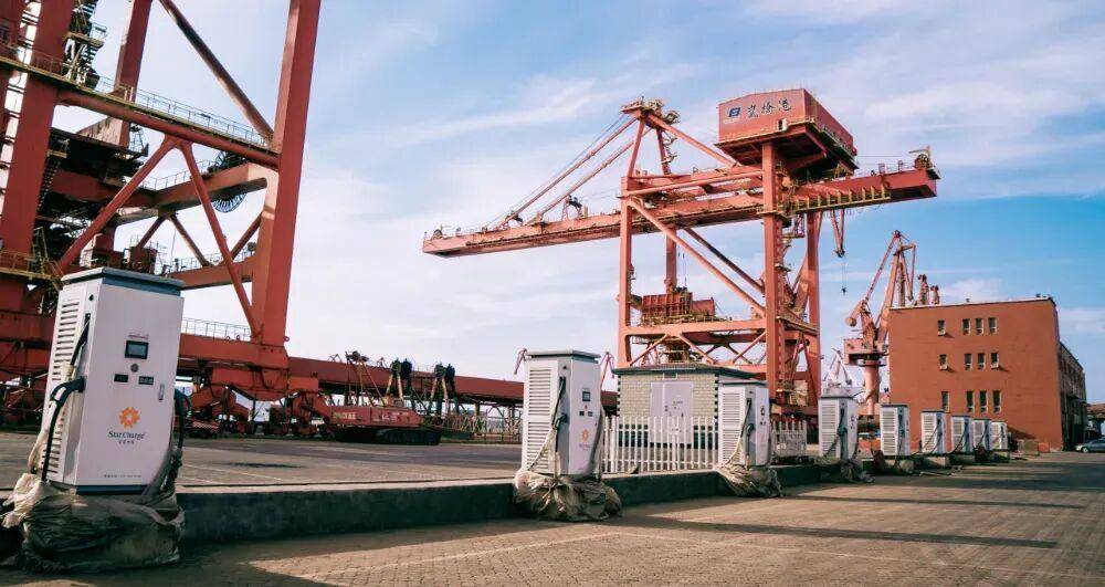 常州夫妻把充电桩卖到70国<strong></p>
<p>挖比特币</strong>，干到全球第一，年入40亿，即将IPO