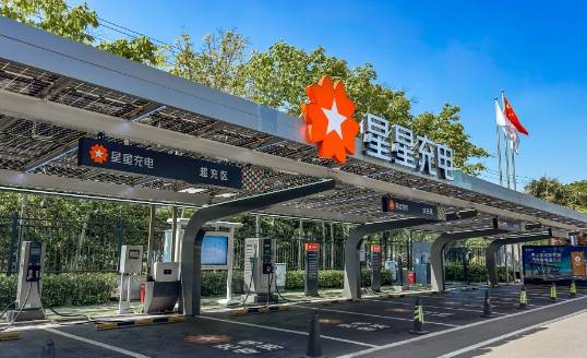 常州夫妻把充电桩卖到70国<strong></p>
<p>挖比特币</strong>，干到全球第一，年入40亿，即将IPO