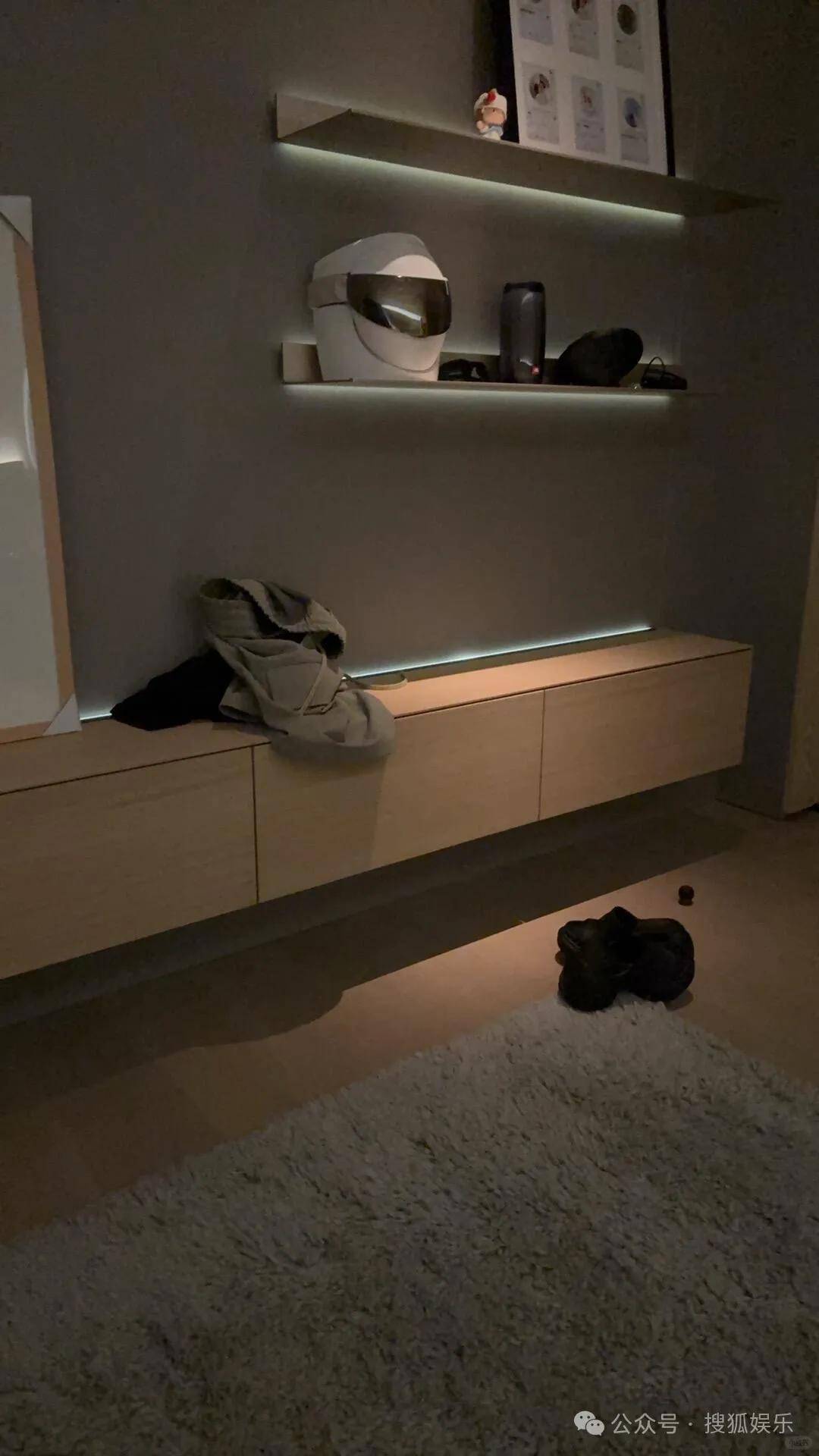 刚开年又曝一对相差15岁的恋情？他这一周两段绯闻真是连环暴击啊<strong></p>
<p>比特币中国</strong>！