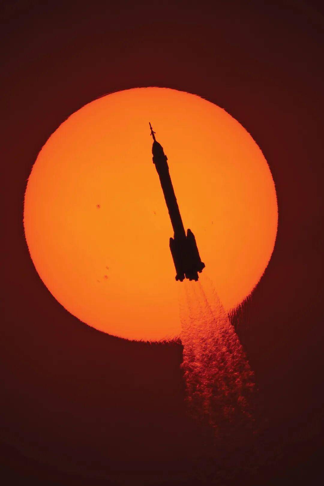 天地接力20天全纪录<strong></p>
<p>比特币价格实时行情</strong>，神舟飞船“改签”更多细节公布