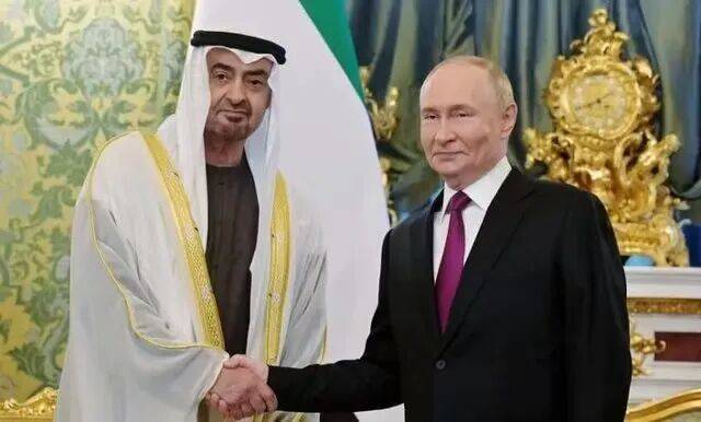 伊朗首都启动战时避难设施建设规划<strong></p>
<p>比特币怎么买</strong>，将在霍尔木兹海峡实弹军演，伊外长与多国外长通话，欧盟宣布制裁并将革命卫队列为“恐怖组织”