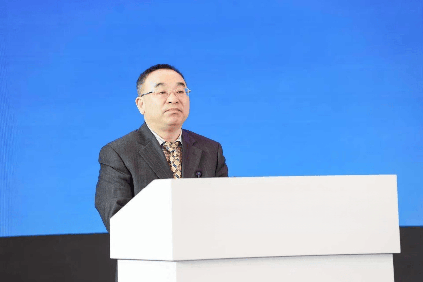 今年第20“虎”任上被查<strong></p>
<p>做现货技巧</strong>！公安厅原厅长被公诉