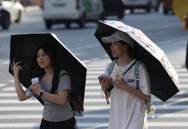 “热麻了”<strong></p>
<p>现货黄金开市时间</strong>，广州今日最高温41.6℃，花都区橙色预警生效