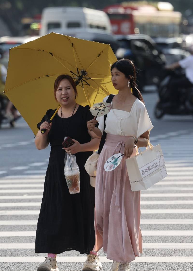 “热麻了”<strong></p>
<p>现货黄金开市时间</strong>，广州今日最高温41.6℃，花都区橙色预警生效
